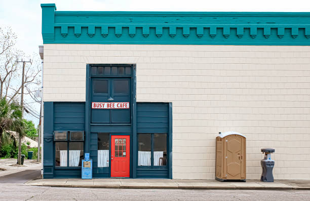 Best Luxury portable toilet rental  in Redway, CA